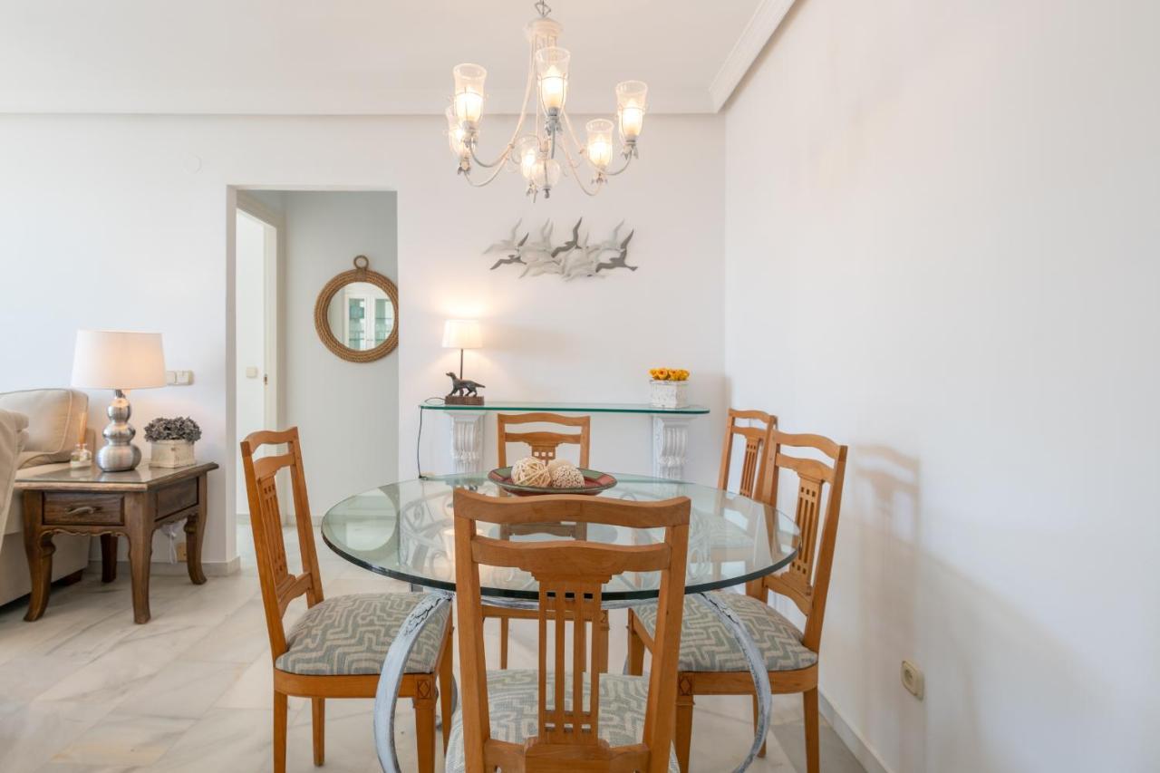 Apartamento Familiar Vistas Al Mar By Rent Me Estepona Exterior foto